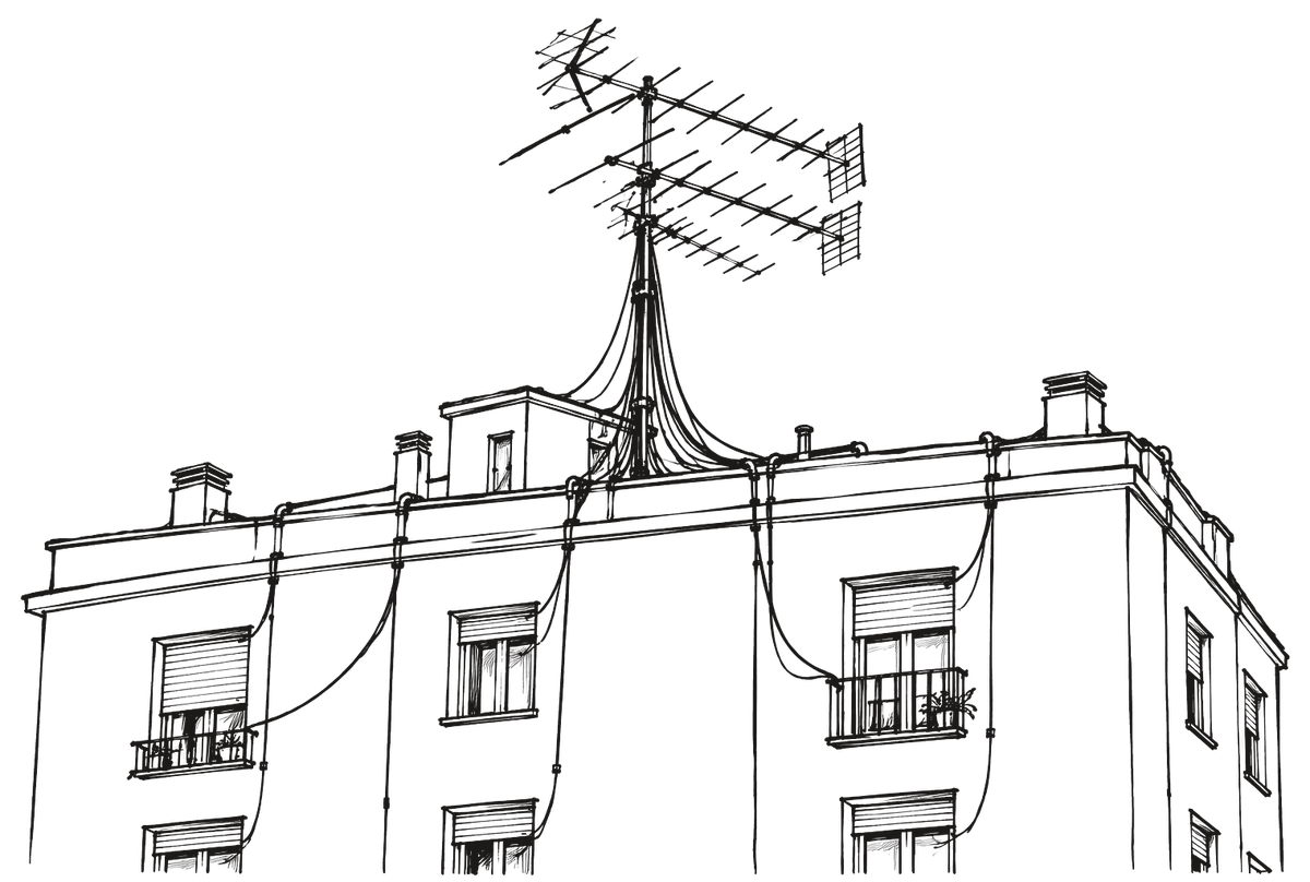 Un tejado de edificio de viviendas con una única antena colectiva grande de la que bajan varios cables hacia las ventanas.